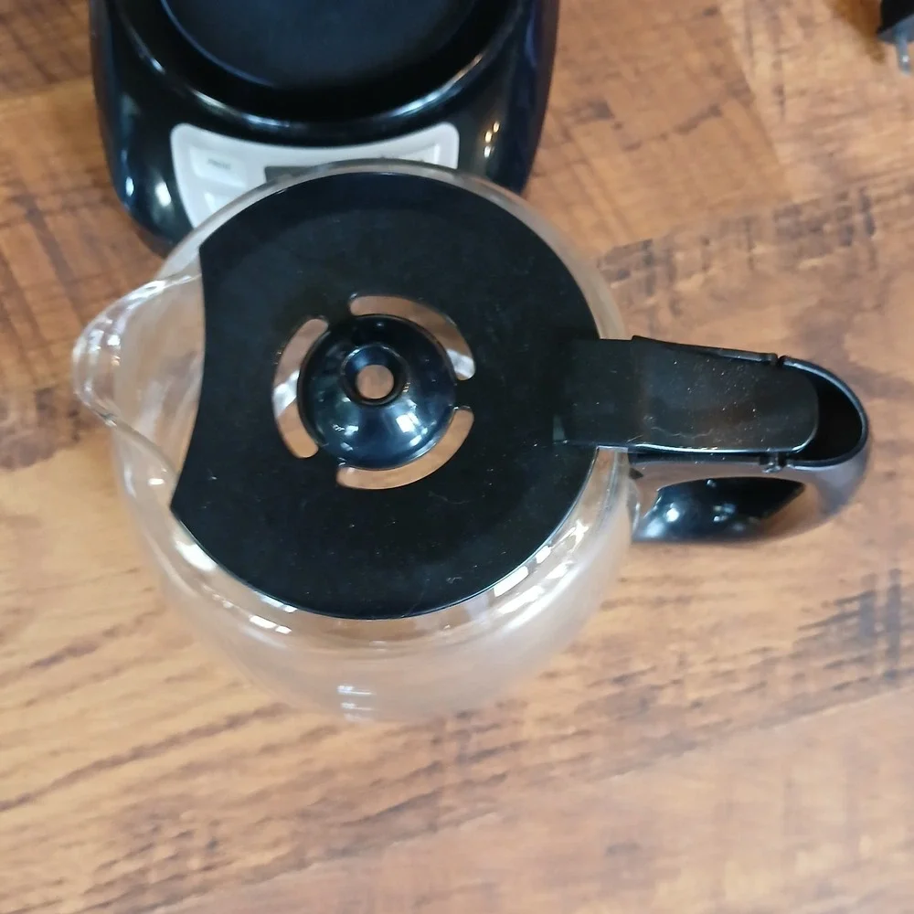 BLACK+DECKER 12-Cup QuickTouch Programmable Coffee Maker Black CM1060B Tested‎